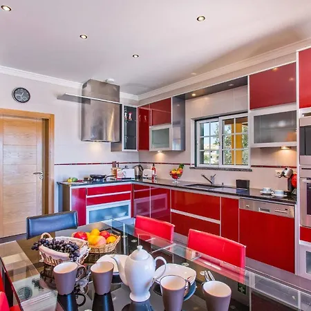 Вилла Nincha - Heated Pool - Free Wi-fi - Air Con