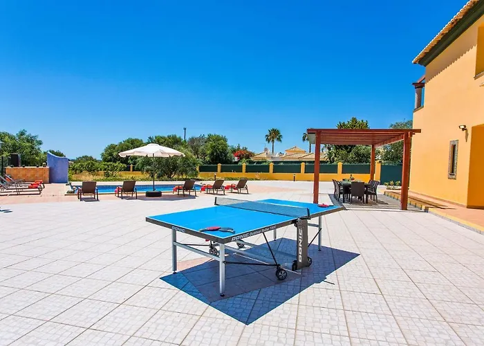 Nincha - Heated Pool - Free Wi-fi - Air Con アルブフェイラ