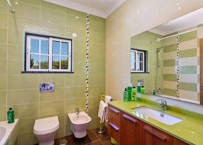 Nincha - Heated Pool - Free Wi-fi - Air Con ヴィラ *