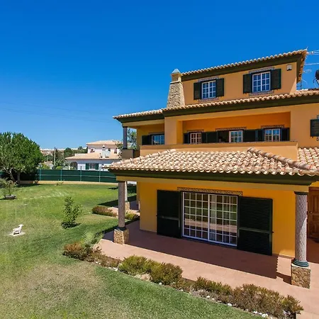 Nincha - Heated Pool - Free Wi-fi - Air Con Willa