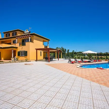 Nincha - Heated Pool - Free Wi-fi - Air Con Villa